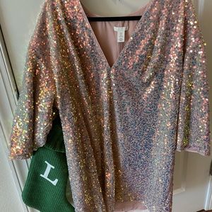 Gorgeous Sequin Holiday Dress! Never worn! 🎀